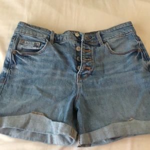 High rise light wash shorts